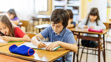 elementary class students noun quiz